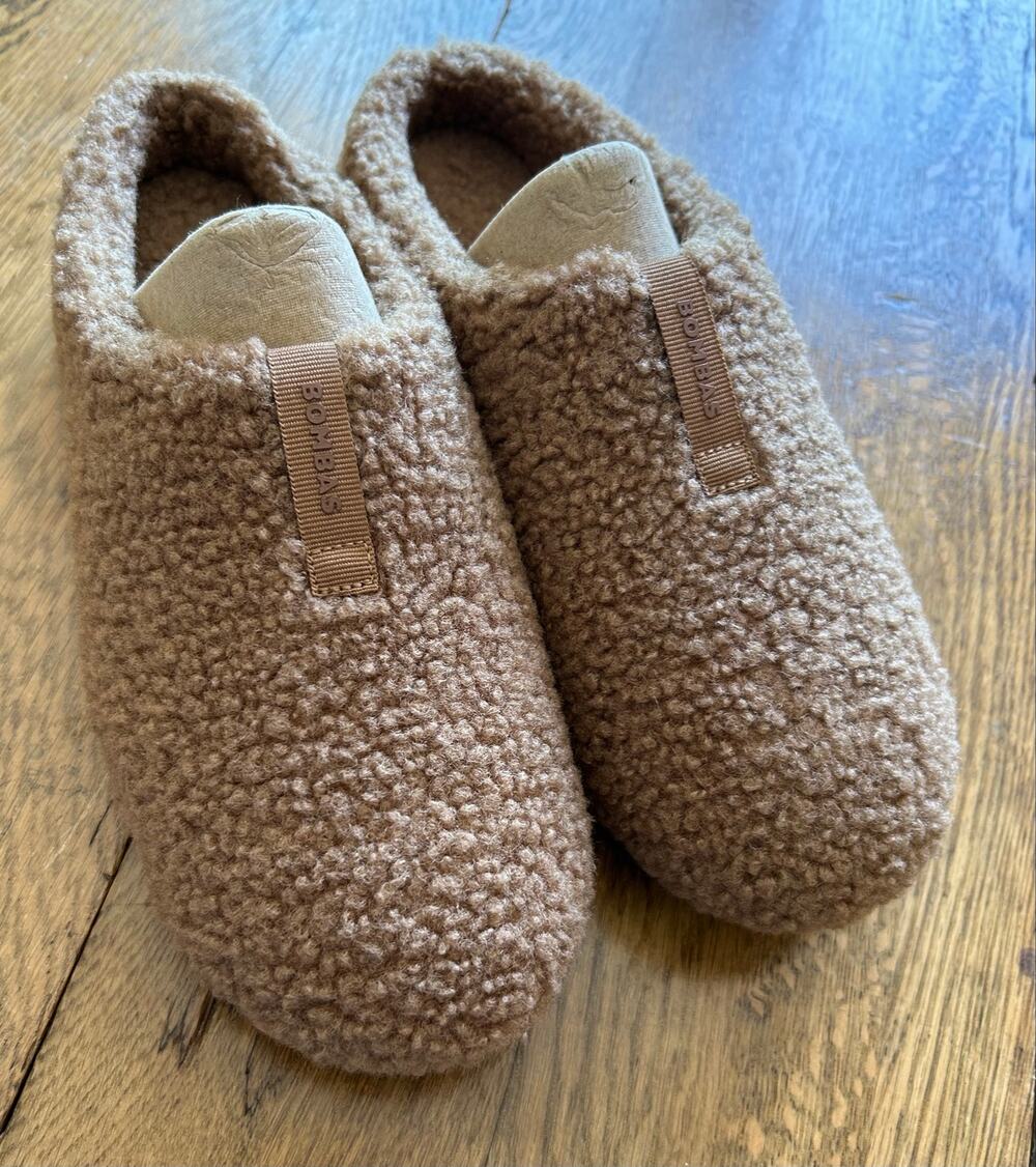 New! Bombas Sunday Slipper Scuff in Camel Brown Sherpa Women’s Sz 10 $85 MSRP